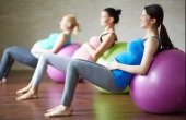 孕期运动的好处及孕期运动形式-孕妈妈们一定要动起来，散步，瑜伽你选哪个？